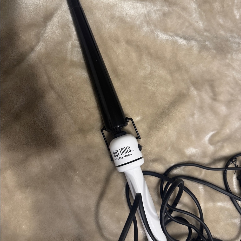 USED ONCE Professional White and Black Curling wand
